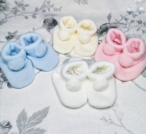 Pompom Bootees